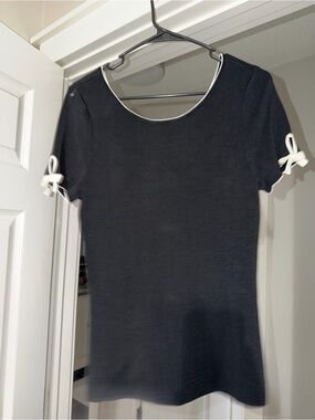 White House Black Market Black Short Sleeve Tee with White Trim